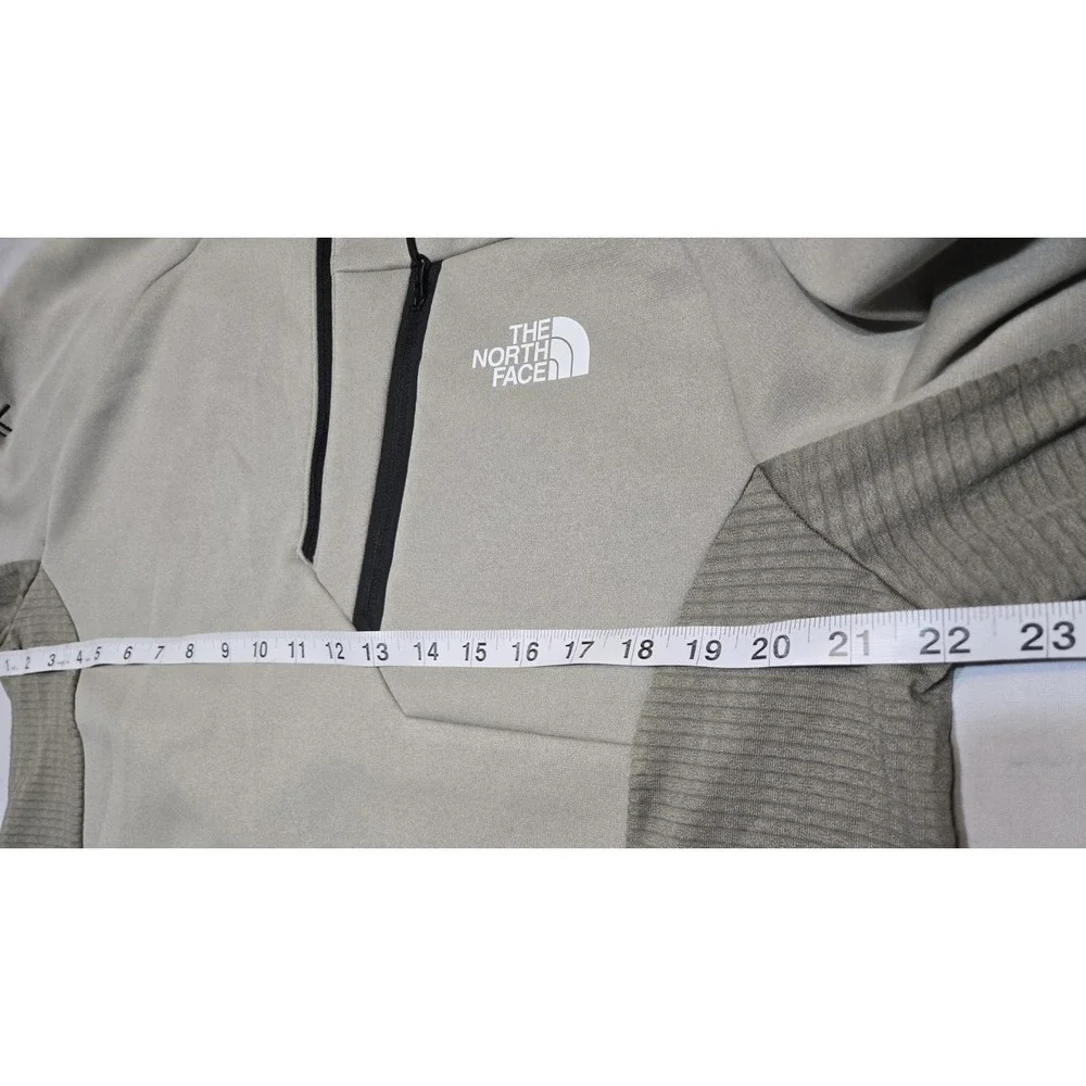 The North Face Mens Mountain Athletics Fleece Hoodie 1/4-Zip Large Tan Logo Pic!